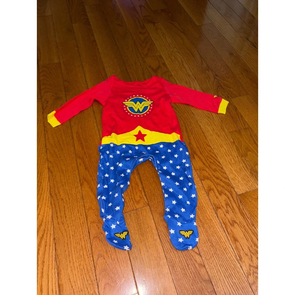 Wonder Woman Baby Girl Footed Sleepsuit Pajamas Red Blue Stars 6-9 Months